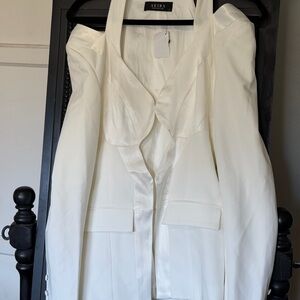 AKIRA Off-White Women's Tailored Blazer